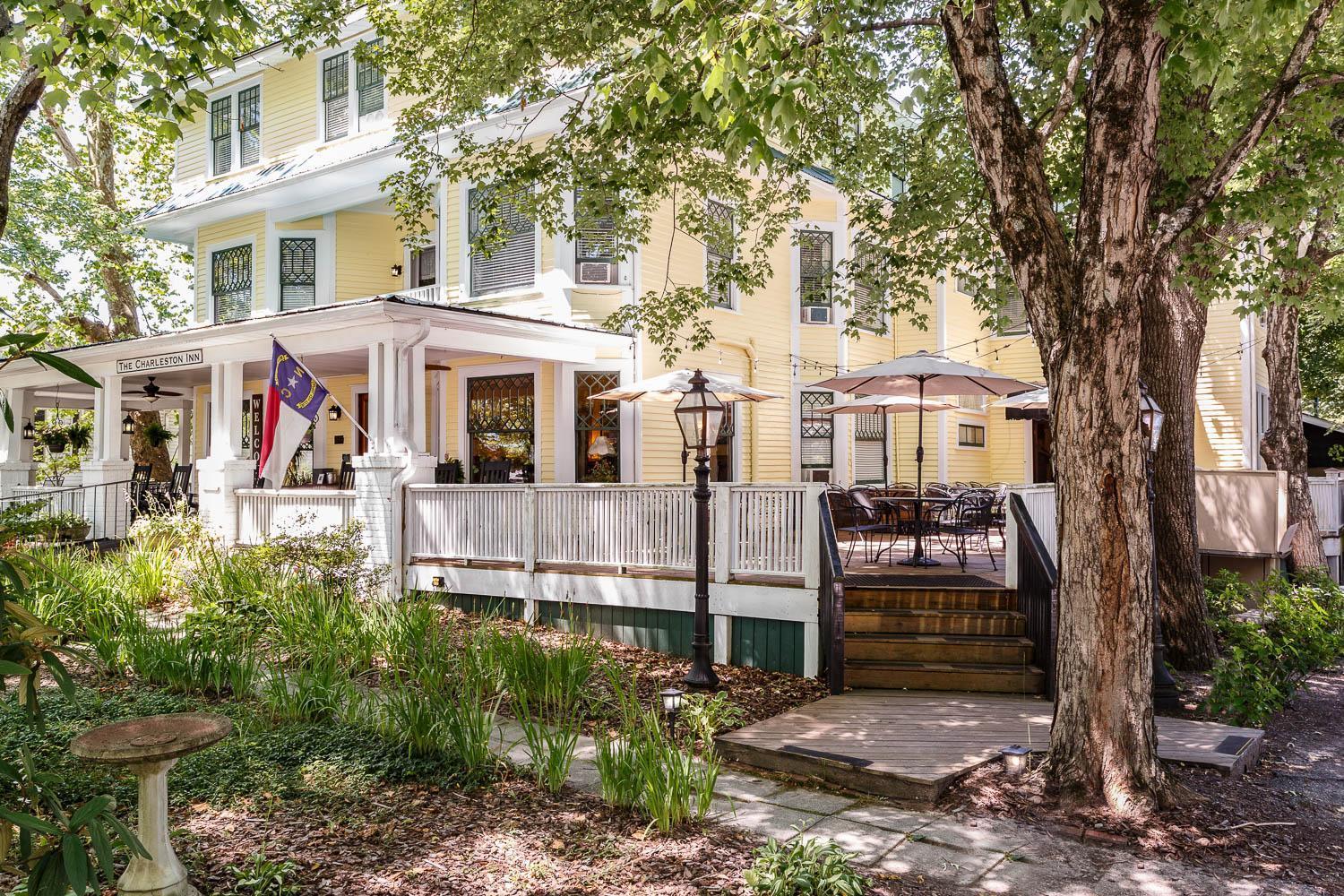 The Charleston Inn Hendersonville Nc ภายนอก รูปภาพ