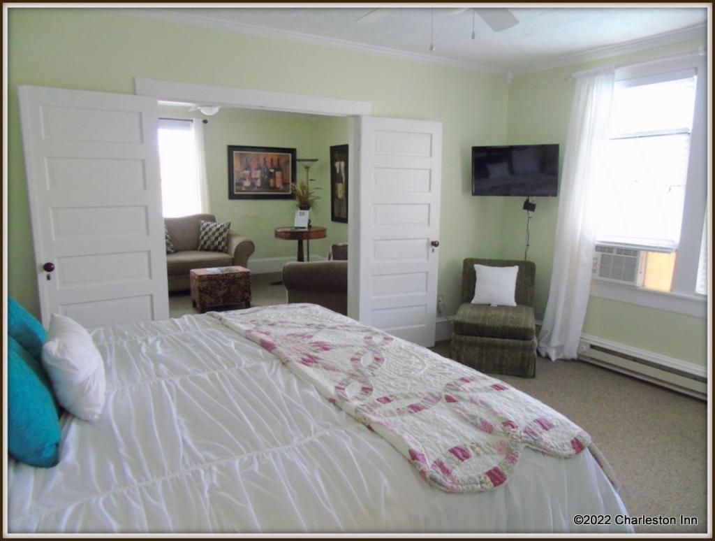 The Charleston Inn Hendersonville Nc ภายนอก รูปภาพ
