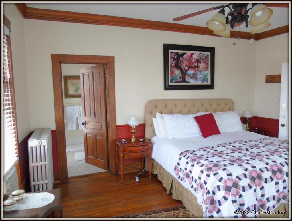 The Charleston Inn Hendersonville Nc ภายนอก รูปภาพ