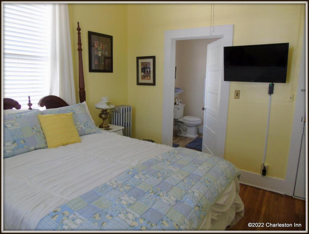 The Charleston Inn Hendersonville Nc ภายนอก รูปภาพ