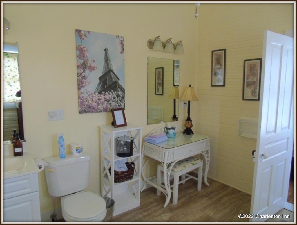The Charleston Inn Hendersonville Nc ภายนอก รูปภาพ