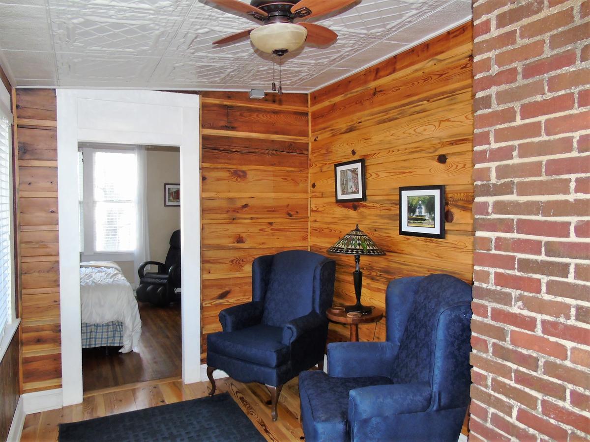 The Charleston Inn Hendersonville Nc ภายนอก รูปภาพ